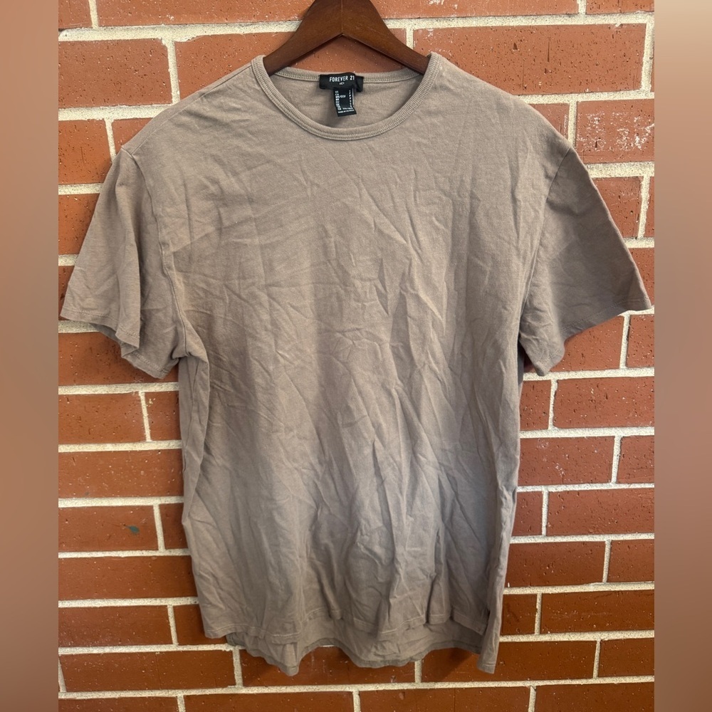 Forever 21 Men’s T-Shirt Small Brown Tan Short Sleeve Basic Tee